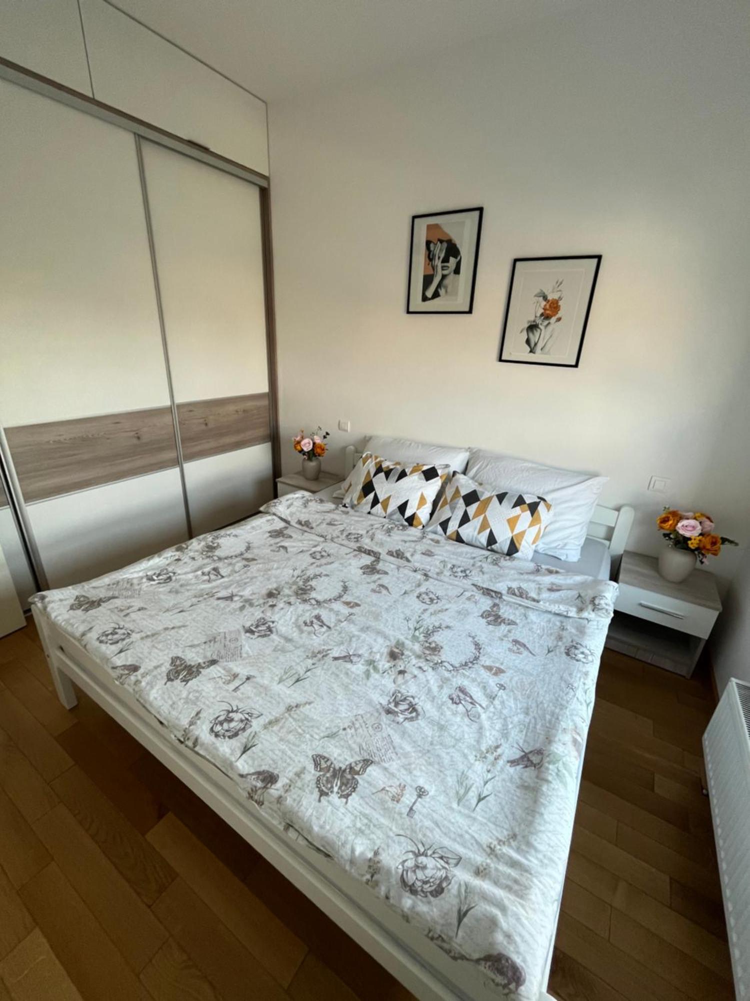 Apartmani Kastel Banja Luka Ngoại thất bức ảnh