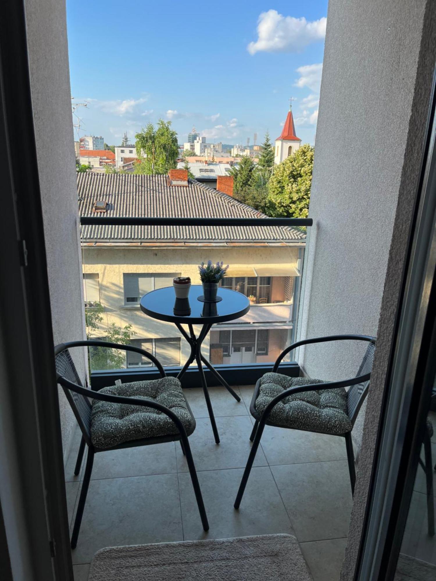Apartmani Kastel Banja Luka Ngoại thất bức ảnh